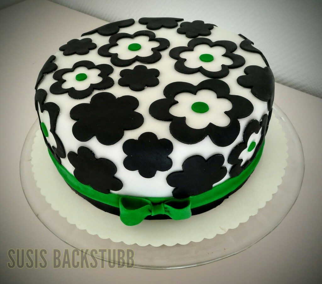Blumige Fondant Geburtstags Torte