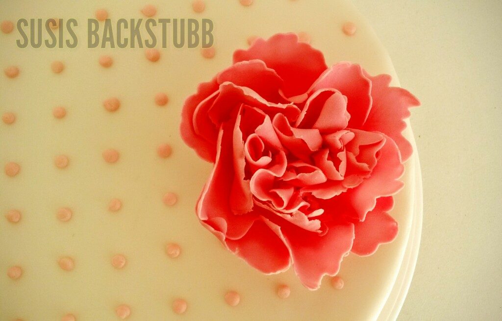 Fondant Geburtstags Torte mit Chrysantheme