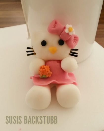 Hello Kitty Geburtstagstorte